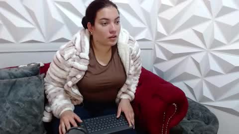 Snapshot of rose_0480 chatting on 8, 3, 2026 Rose online show from 8, 3, 2026