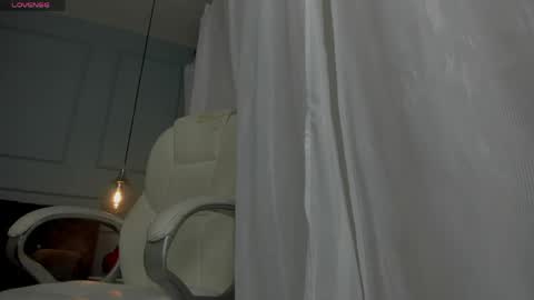 rose__monroe online show from 26, 4, 2026