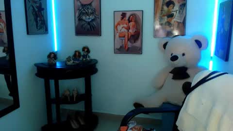 Snapshot of rose_celina chatting on 2, 12, 2024 Rose online show from 2, 12, 2024