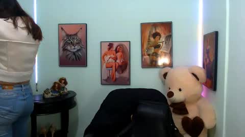 Snapshot of rose_celina chatting on 7, 1, 2025 Rose online show from 7, 1, 2025