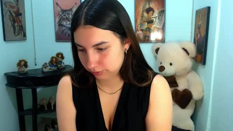 Snapshot of rose_celina chatting on 8, 1, 2025 Rose online show from 8, 1, 2025