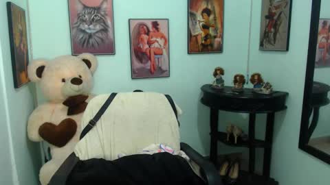 Snapshot of rose_celina chatting on 2, 3, 2025 Rose online show from 2, 3, 2025