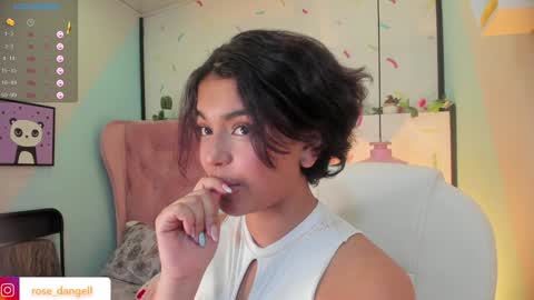 Snapshot of rose_dangel1 chatting on 10, 12, 2024 Rose online show from 10, 12, 2024