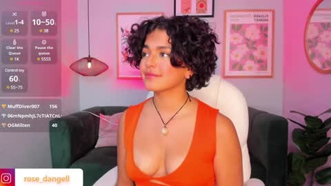 Snapshot of rose_dangel1 chatting on 24, 1, 2025 Rose online show from 24, 1, 2025