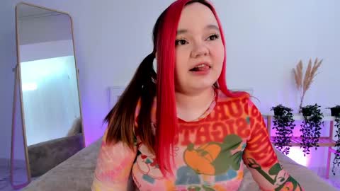 Snapshot of rose_luvv chatting on 10, 5, 2026 Rose LuvV follow me baby online show from 10, 5, 2026