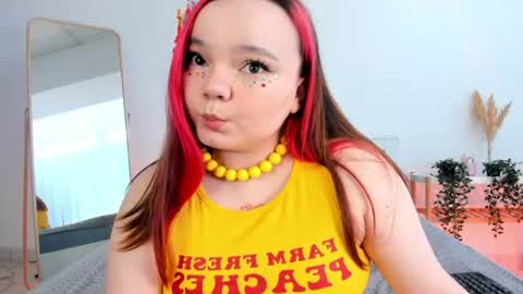 Snapshot of rose_luvv chatting on 14, 6, 2026 Rose LuvV follow me baby online show from 14, 6, 2026