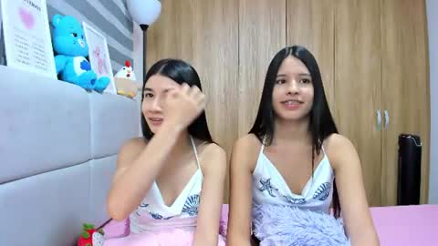 Rose y Miah online show from 11, 7, 2026