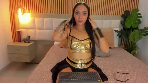 roseaurora online show from 31, 10, 2025