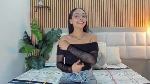 roseaurora online show from 12, 2, 2026