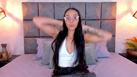Snapshot of roseaurora chatting on 7, 5, 2026 roseaurora online show from 7, 5, 2026
