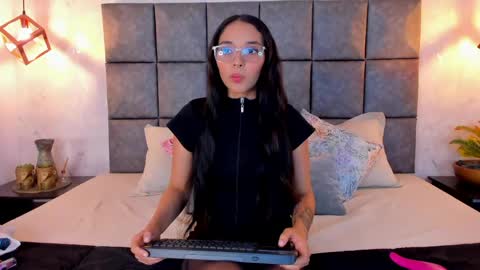 Snapshot of roseaurora chatting on 29, 5, 2026 roseaurora online show from 29, 5, 2026