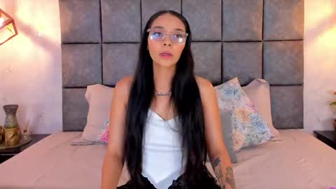 Snapshot of roseaurora chatting on 5, 6, 2026 roseaurora online show from 5, 6, 2026