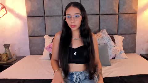 Snapshot of roseaurora chatting on 15, 6, 2026 roseaurora online show from 15, 6, 2026