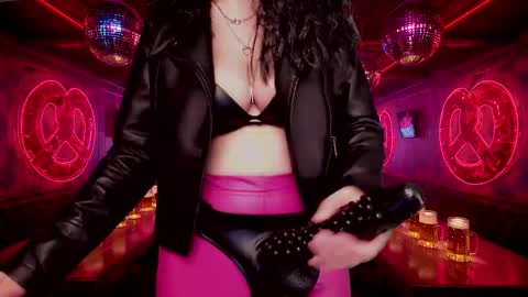 Snapshot of roseblooom chatting on 1, 10, 2025 Rosebloom online show from 1, 10, 2025