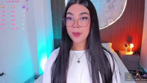 Snapshot of rosecassie chatting on 3, 6, 2026 Rose online show from 3, 6, 2026