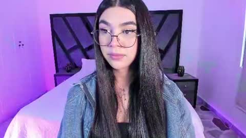 Snapshot of rosecassie chatting on 5, 7, 2026 Rose online show from 5, 7, 2026
