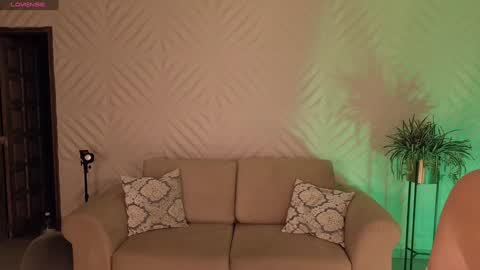 Snapshot of roseferrera chatting on 20, 1, 2025 Rose online show from 20, 1, 2025