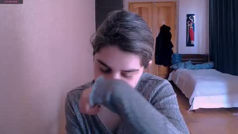 Snapshot of roselina_ chatting on 5, 3, 2025 Rose online show from 5, 3, 2025