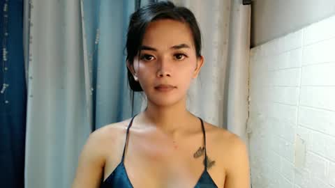 Snapshot of rosella_xx chatting on 25, 1, 2025 TONETH online show from 25, 1, 2025