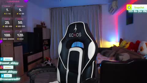 Snapshot of rosesarered97 chatting on 2, 10, 2025 Abbygail online show from 2, 10, 2025