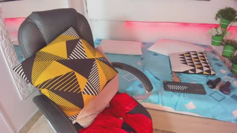 Snapshot of rosi_cooper chatting on 4, 2, 2025 rosi_cooper online show from 4, 2, 2025