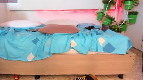 Snapshot of rosi_cooper chatting on 8, 2, 2025 rosi_cooper online show from 8, 2, 2025