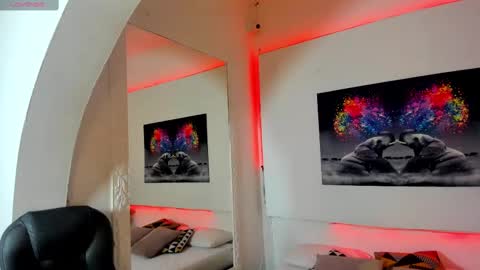 Snapshot of rosi_cooper chatting on 8, 3, 2025 rosi_cooper online show from 8, 3, 2025