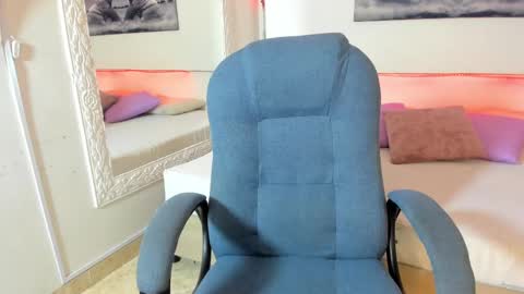 Snapshot of rosi_cooper chatting on 15, 9, 2025 rosi_cooper online show from 15, 9, 2025