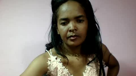 Snapshot of rosia685234 chatting on 5, 7, 2026 rosia685234 online show from 5, 7, 2026