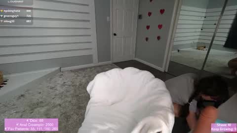 Rosie Bones online show from 27, 2, 2025