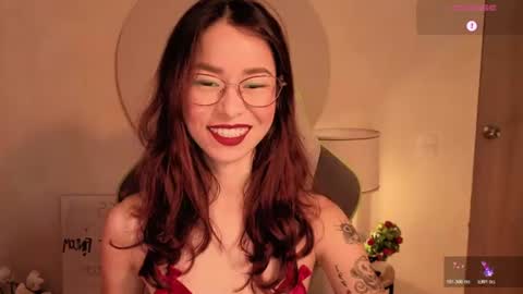Snapshot of rosse_98_ chatting on 13, 6, 2026 Miss Rosse online show from 13, 6, 2026