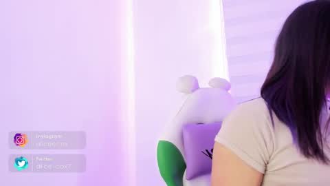   online show from 9, 3, 2025