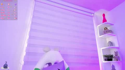   online show from 14, 9, 2025