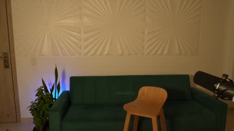 Rossey online show from 25, 12, 2024