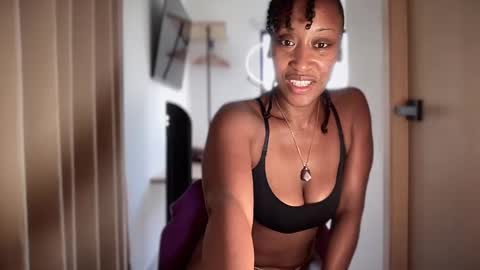 Snapshot of rosycoco chatting on 17, 2, 2025 Rosy Coco online show from 17, 2, 2025