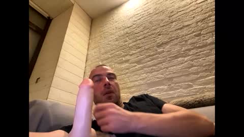 Snapshot of rotteei1 chatting on 12, 10, 2025 rotteei1 online show from 12, 10, 2025