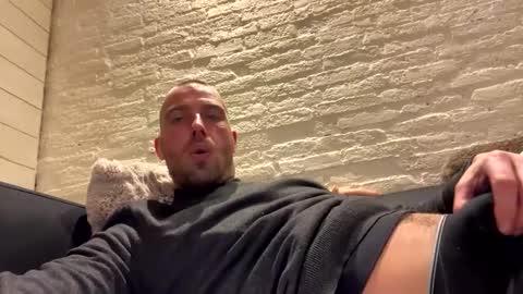 Snapshot of rotteei1 chatting on 2, 12, 2025 rotteei1 online show from 2, 12, 2025