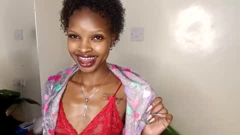 Snapshot of roundbootie chatting on 4, 6, 2026 roundbootie online show from 4, 6, 2026