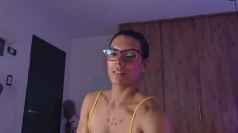 Snapshot of rouse_leon chatting on 3, 8, 2026 Rouse leon online show from 3, 8, 2026