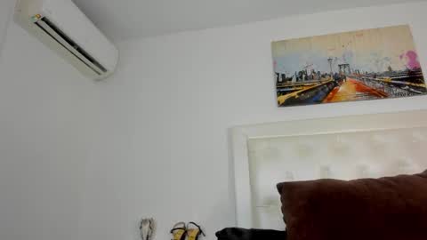 rouse_sexy_hotxx77 online show from 4, 12, 2025