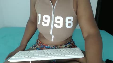 Snapshot of roushlove chatting on 29, 9, 2025 luxa online show from 29, 9, 2025