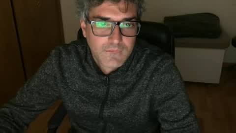 rousshen online show from 30, 6, 2026