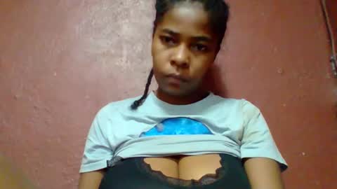 rovaelyah online show from 21, 4, 2026