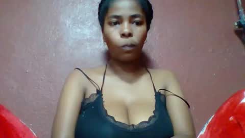 rovaelyah online show from 27, 4, 2026