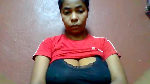 rovaelyah online show from 14, 5, 2026