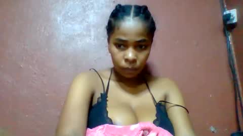 rovaelyah online show from 2, 6, 2026