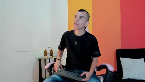 Rowan online show from 20, 4, 2026