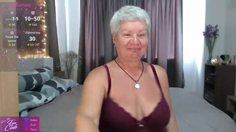 Snapshot of roxana_brooks chatting on 5, 5, 2026 Roxana online show from 5, 5, 2026