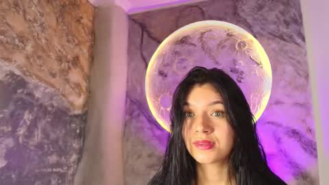 roxanaborns online show from 9, 10, 2025