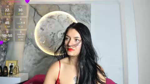 roxanaborns online show from 6, 11, 2025